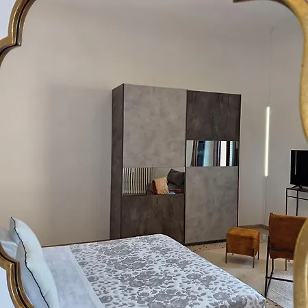 Interno 7 *